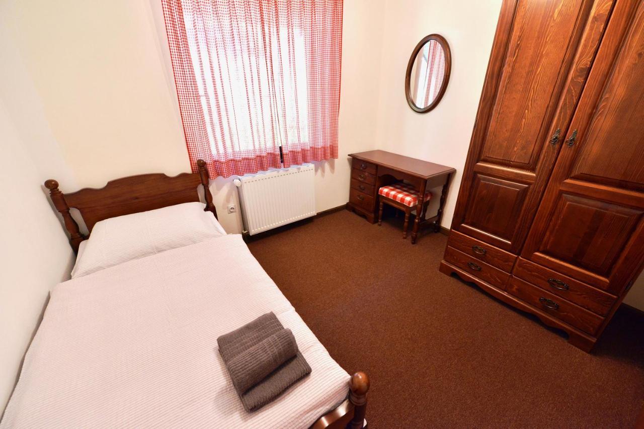 Holiday Home Davca Церкно Екстериор снимка